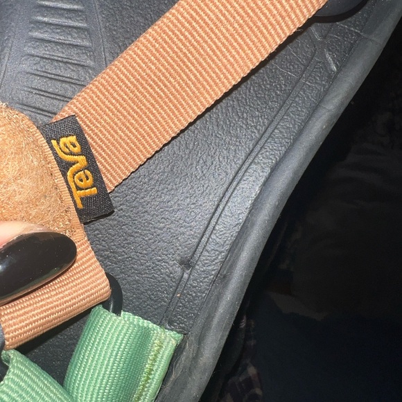 Teva Hurricane Sandals - Picture 5 of 6